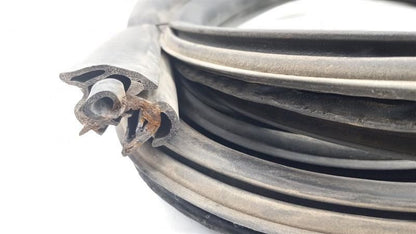 Chevy HHR On Body Door Jamb Seal Rear Right Passenger Back 2007 2008 2009 2010 2