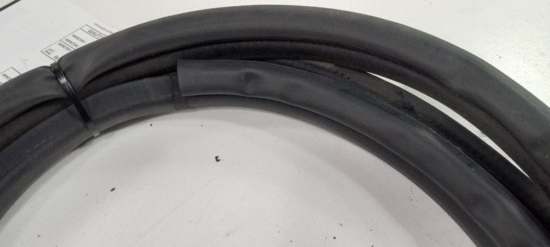 Subaru Legacy On Body Door Jamb Seal Rear Right Back 2005 2006 2007 20