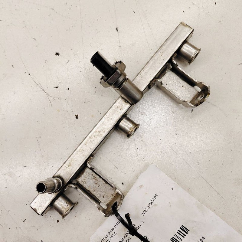 Ford Escape Fuel Rail Injection Injector Mount Bar  1.5 2022 2023 2024
