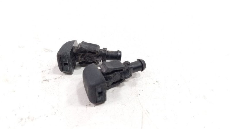 Nissan Sentra Windshield Wiper Washer Fluid Hood Sprayer Nozzles 2007 