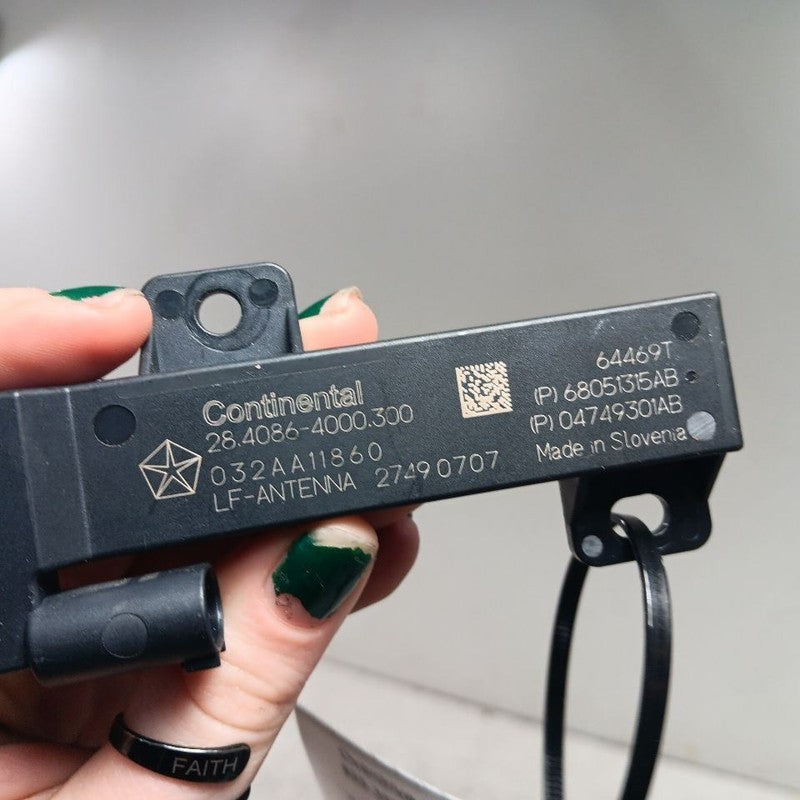 Jeep Renegade Keyless Passive Entry Antenna {68051315AB}  2021 2020 2019