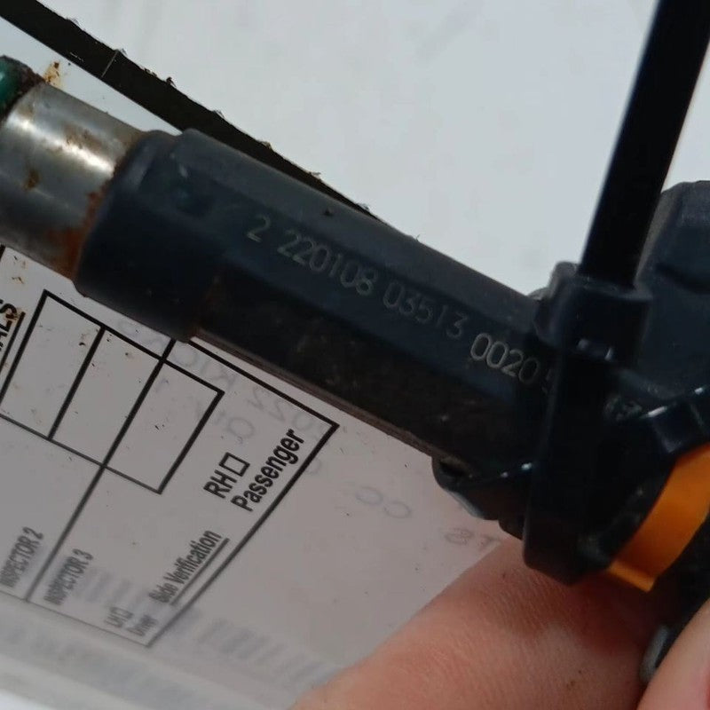 Fuel Injection Injector 18-23 Nissan Kicks