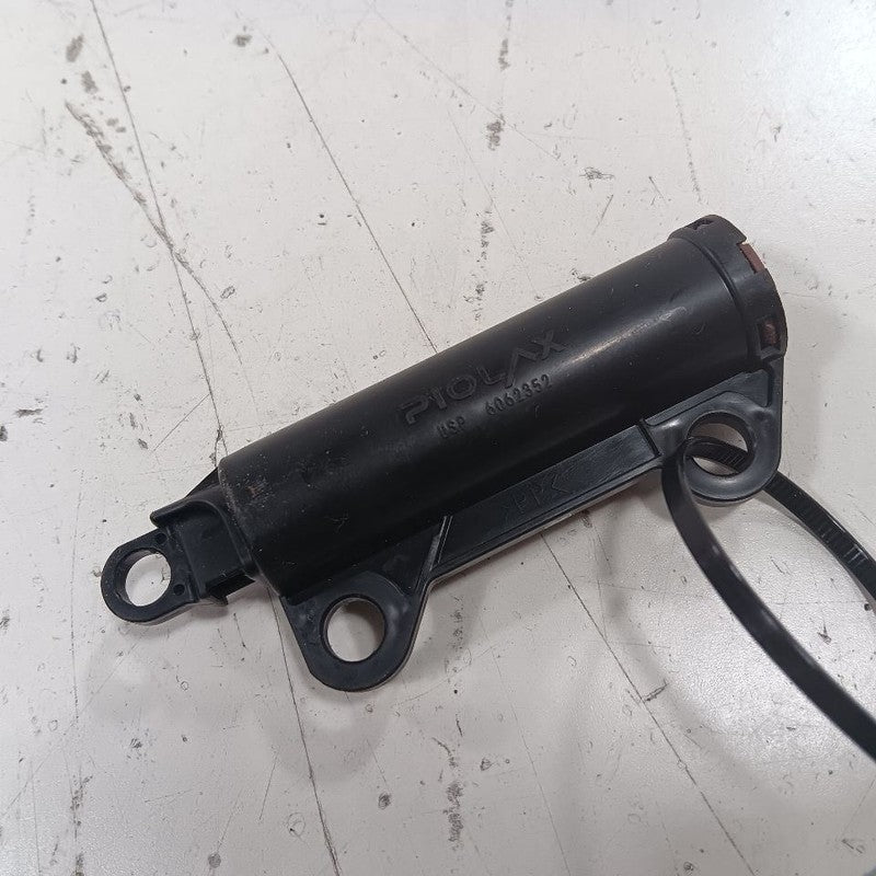 Toyota Prius C Glove Box Damper {6062352} 2017 2016 2015 2014 2013 OEM