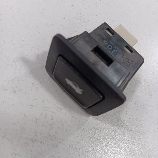 Toyota Yaris Trunk Latch Release Handle Lever Switch  2020 2019 2018 2017 2016