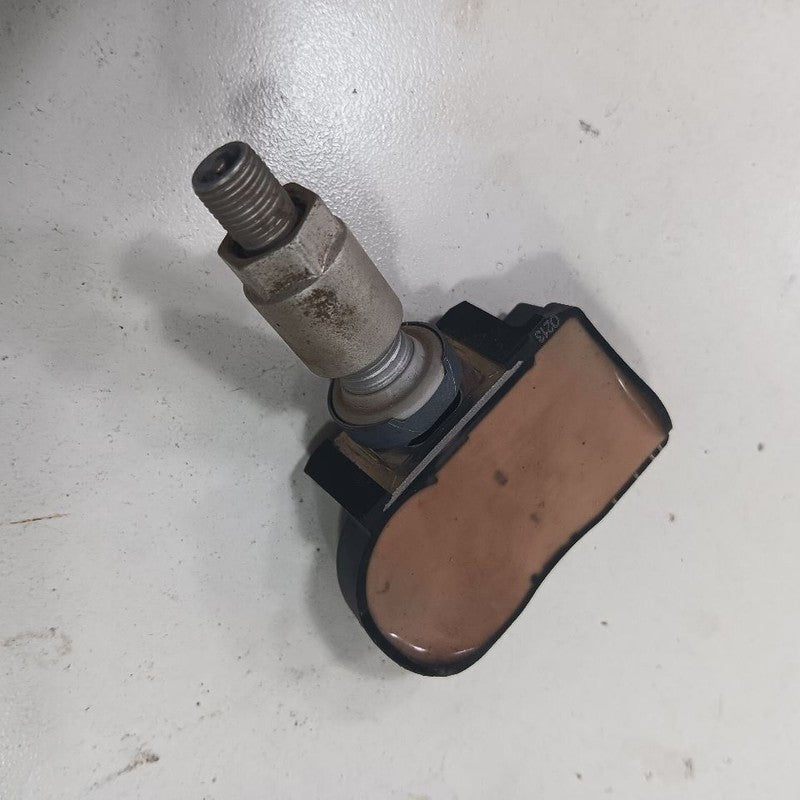 Kia Sorento TPMS Tire Pressure Monitor System Sensor  2018 2017 2016