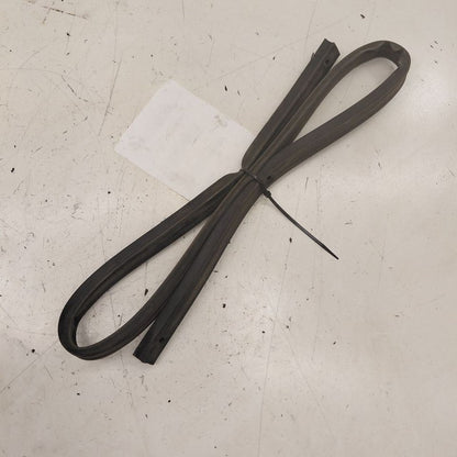 Mitsubishi Outlander   Cowl Vent Panel Hood Rubber Seal  2018 2017 201