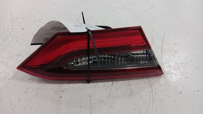 Driver Left Tail Light Brake Lamp Decklid Mounted Incandescent Fits 18