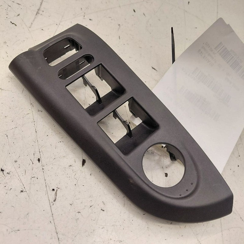 Fiat 500 X Model   Window Switch Bezel Trim Left Front 2016 2017