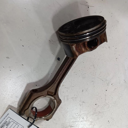 Hyundai Elantra Single Piston With Connecting Rod   2017 2016 2015 201