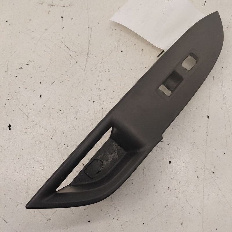 Mitsubishi Outlander   Window Switch Bezel Trim Right Front 2018 2017 