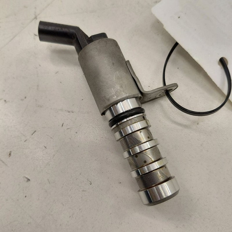 Chevy Volt Variable Timing Gear Oil Control Valve Solenoid Cylinder He
