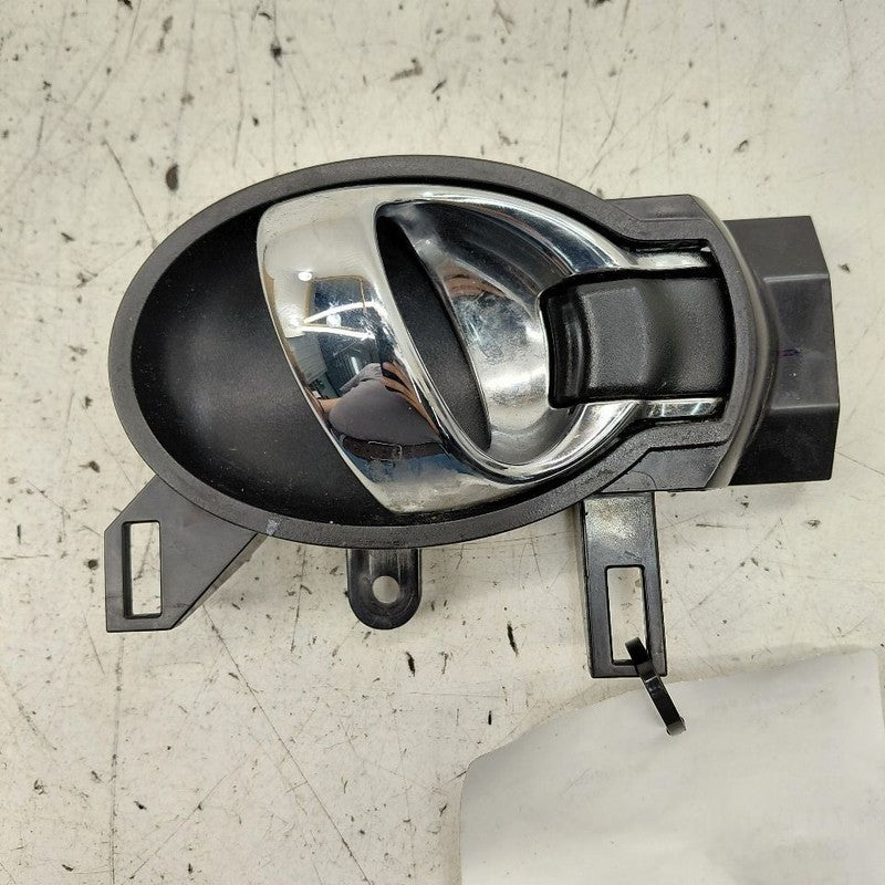 Nissan Versa Note Door Handle Right Passenger Rear Interior Inside  20