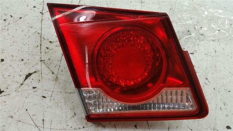 95389371 Driver Tail Light Lamp VIN P 4th Digit Limited Lid Mounted Fits 11-16 CRUZE