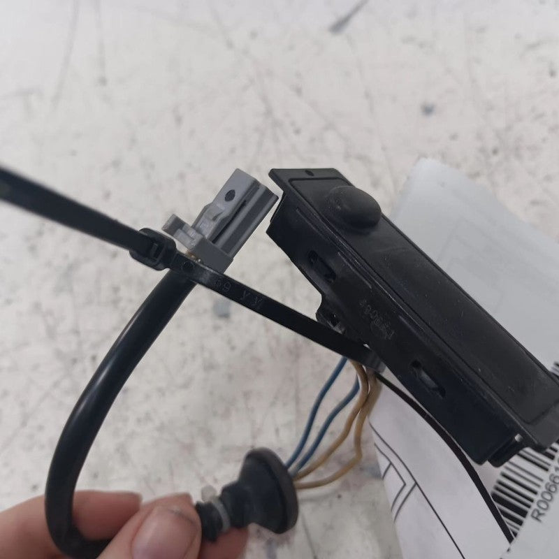 Nissan LEAF Trunk Release Open Button  2013 2014 2015 2016 2017 OEM