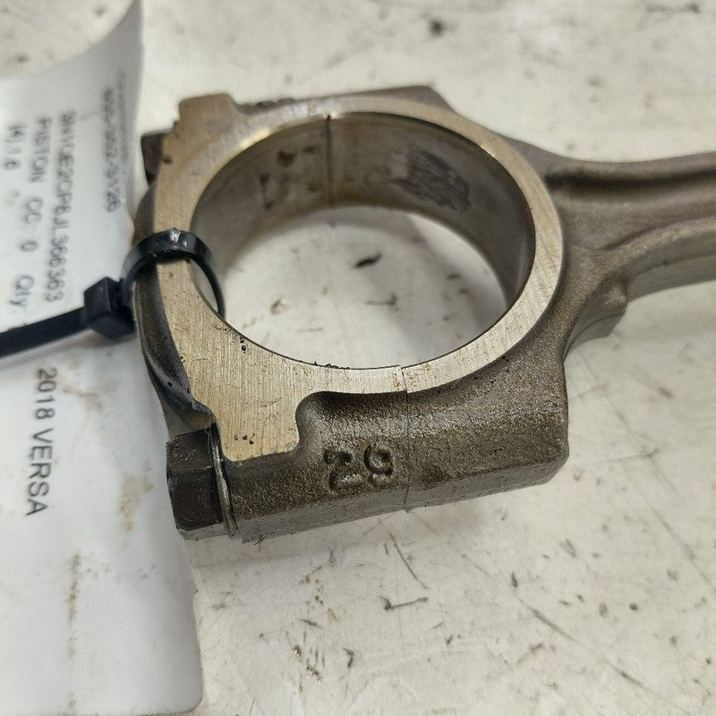Nissan Versa Note Single Piston With Connecting Rod   1.6 2019 2018 20