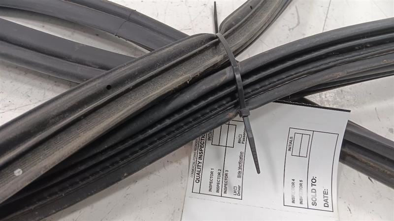 Buick Encore Trunk Lid Hatch Door Rear Back Rubber Seal  2013 2014 201