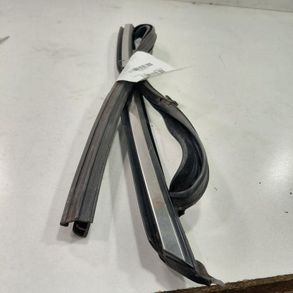 Ford Fusion Door Glass Window Seal Rubber Right Passenger Rear Back  2