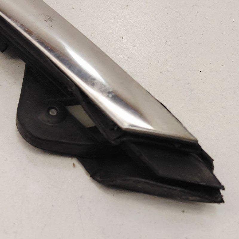 Ford Escape Door Glass Window Seal Rubber Right Passenger Front  2022 