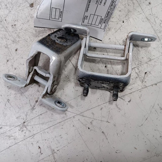 Nissan Kicks Door Hinge Set Right Rear Passenger  2021 2022 2023 2024 