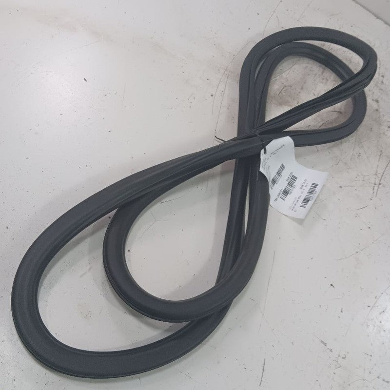 Chevy Trailblazer On Body Door Jamb Seal Gasket Front Left Driver 2021