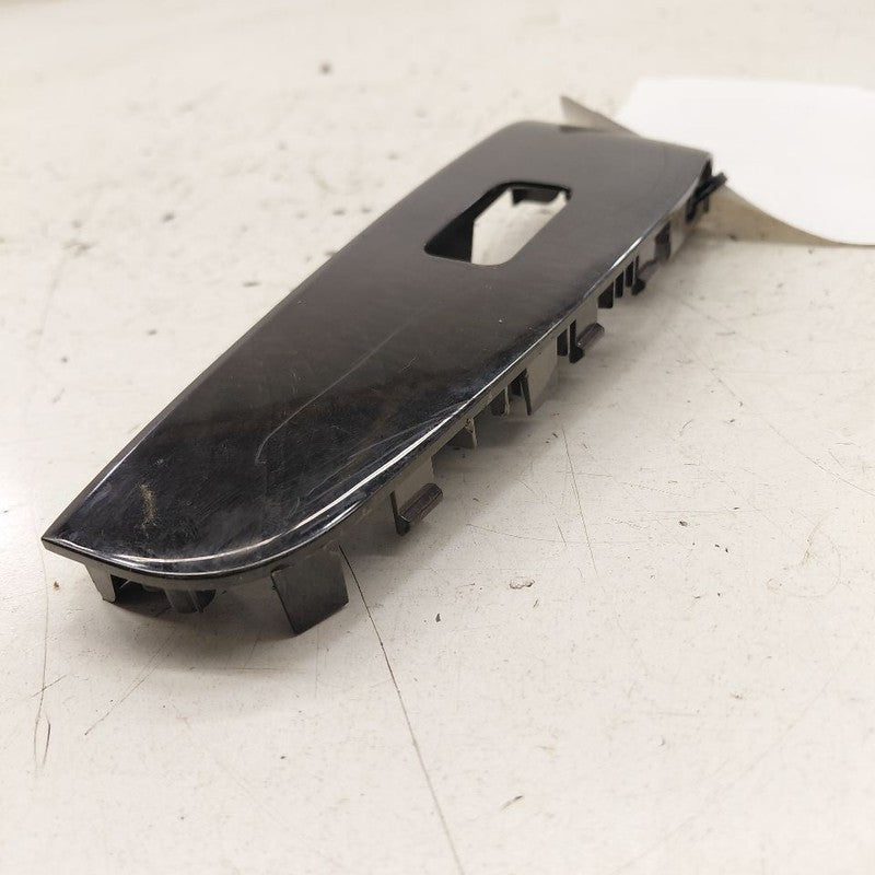 Kia Sorento Window Switch Bezel Trim Right Rear  2018 2017 2016