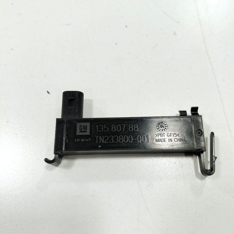 Buick Encore Keyless Entry Antenna Module {13580788} 2020 2019 2018 OE