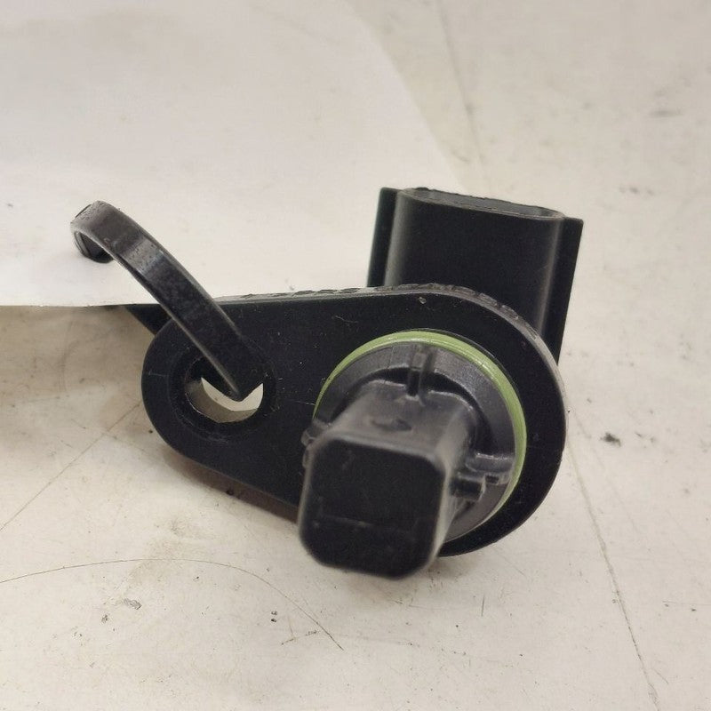 Nissan Versa Camshaft Cam Shaft Position Sensor  1.6 2024 2023 2022 20