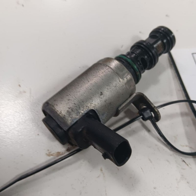 Grand Cherokee Variable Timing Gear Oil Control Valve Solenoid 2017 20