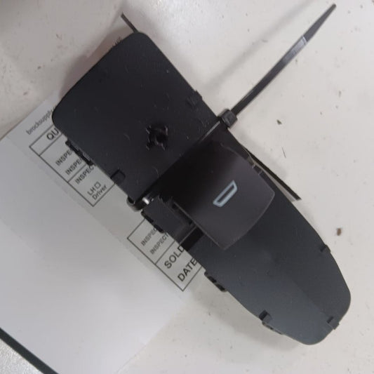 Chevy Trailblazer Power Window Switch Right Passenger Front  2021 2022 2023