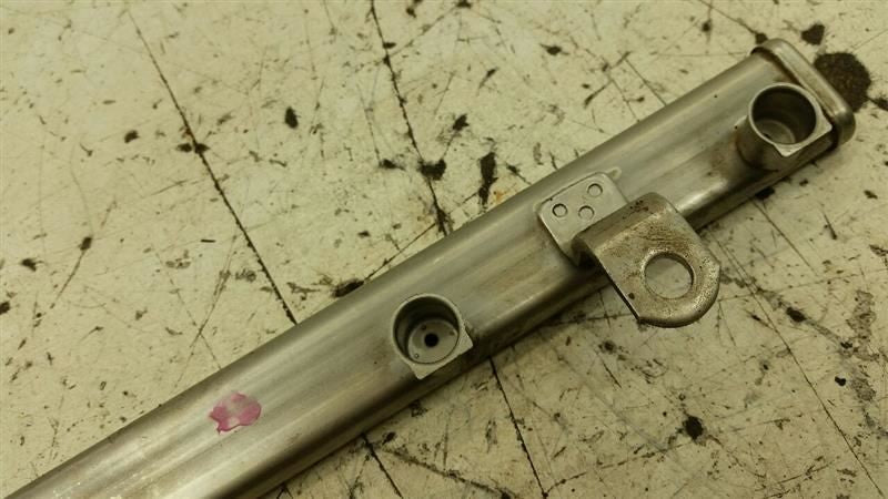 Dodge Avenger Fuel Rail Injection Injector Mount Bar 2008 2009 2010 2011 2012