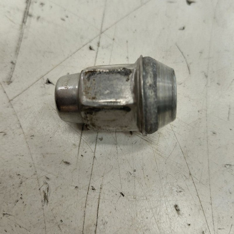 Chevy Trax Lug Nut Set  2022 2021