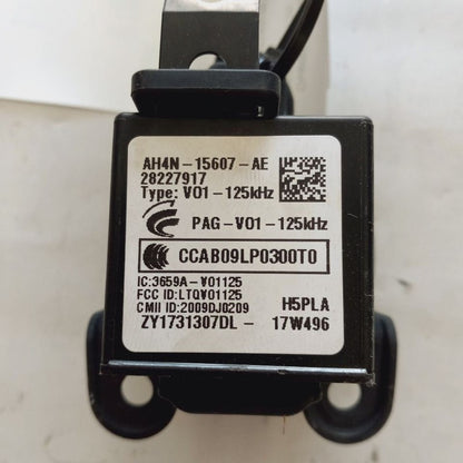 Volvo S60 Keyless Entry Antenna Module Sensor {28227917} 2018 2017 201