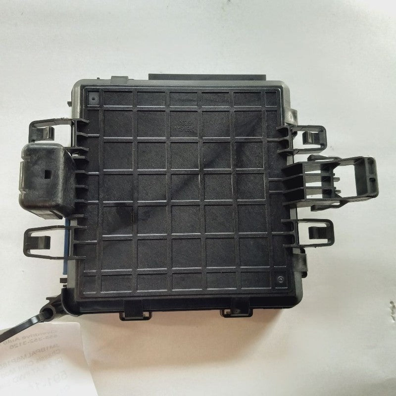 Electric Power Supply Control Module D41S-675Z0 Fits 21 Mazda 3