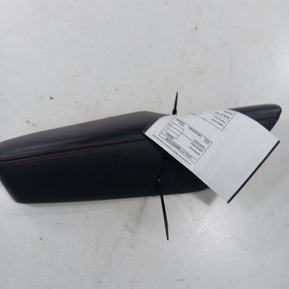 Jeep Cherokee Driver Left Front Door Arm Rest  2015 2016 2017