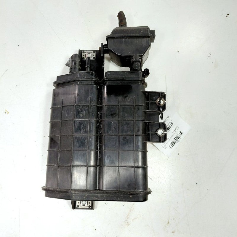 Hyundai Elantra Fuel Vapor Canister Charcoal Evaporator Can  2024 2023