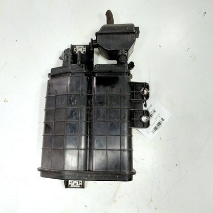 Hyundai Elantra Fuel Vapor Canister Charcoal Evaporator Can  2024 2023