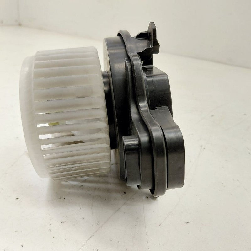 Blower Motor Fits 20-24 Lincoln Corsair