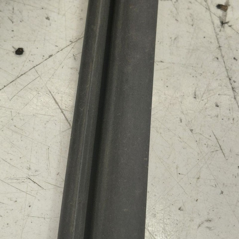 Hyundai Kona Door Glass Window Seal Rubber Left Driver Rear Back  2021