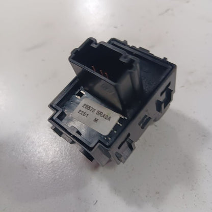 Driver Front Door Switch Driver's Mirror Fits 18-23 NIssan Kicks OEM