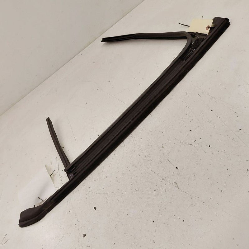 Mazda 3 Door Glass Window Seal Rubber Right Passenger Rear Back  2023 
