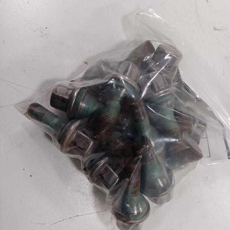 Jeep Compass Lug Nut Set 2017 2018 2019 2020 2021 2022 2023 OEM