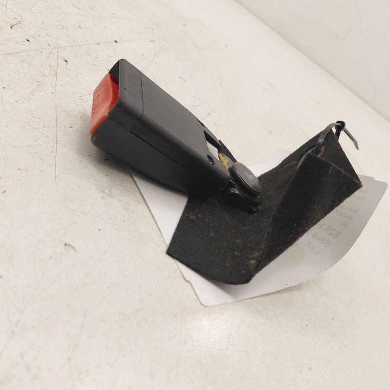 Hyundai Veloster Seat Belt Buckle Latch Right Passenger Rear Back 2017