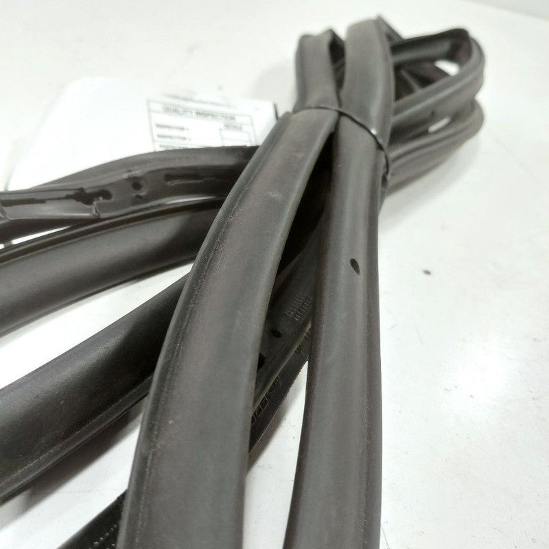 Jeep Compass On Door Seal Rubber Left Driver Rear Back  2025 2024 2023