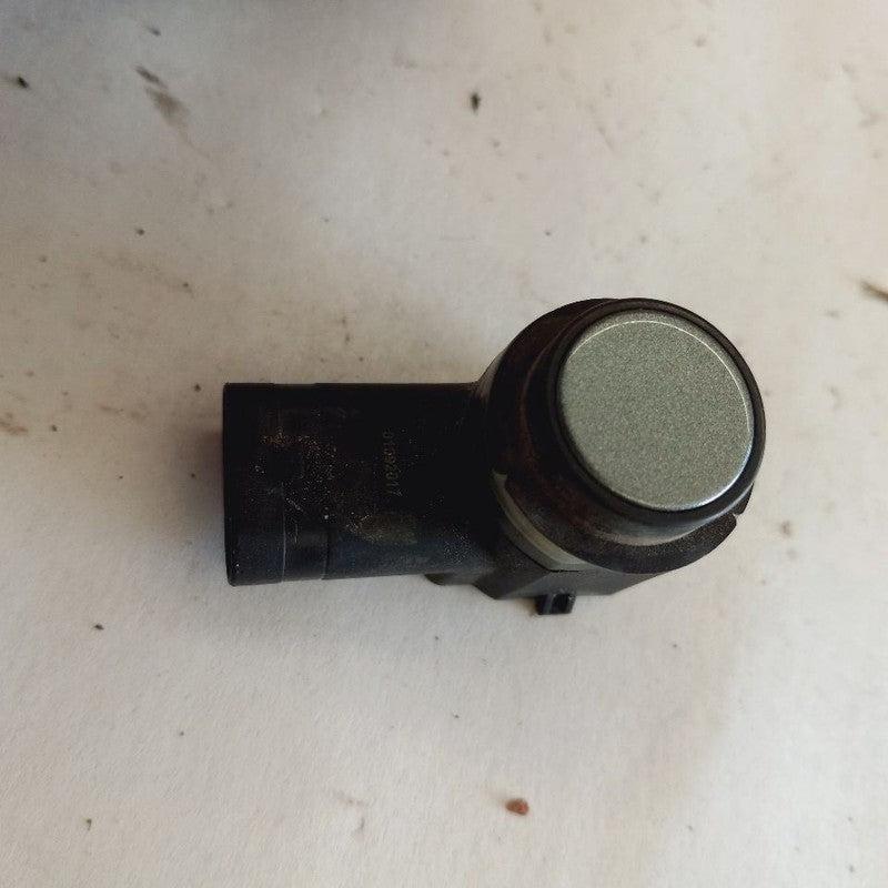 Volvo S60 Back up Parking Sensor {39840856} 2018 2017 2016