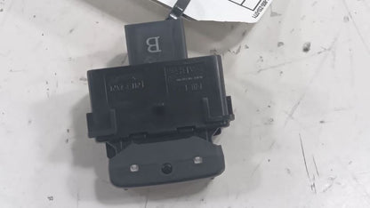 G37       2012 Dash/Interior/Seat Switch 533375 OEM