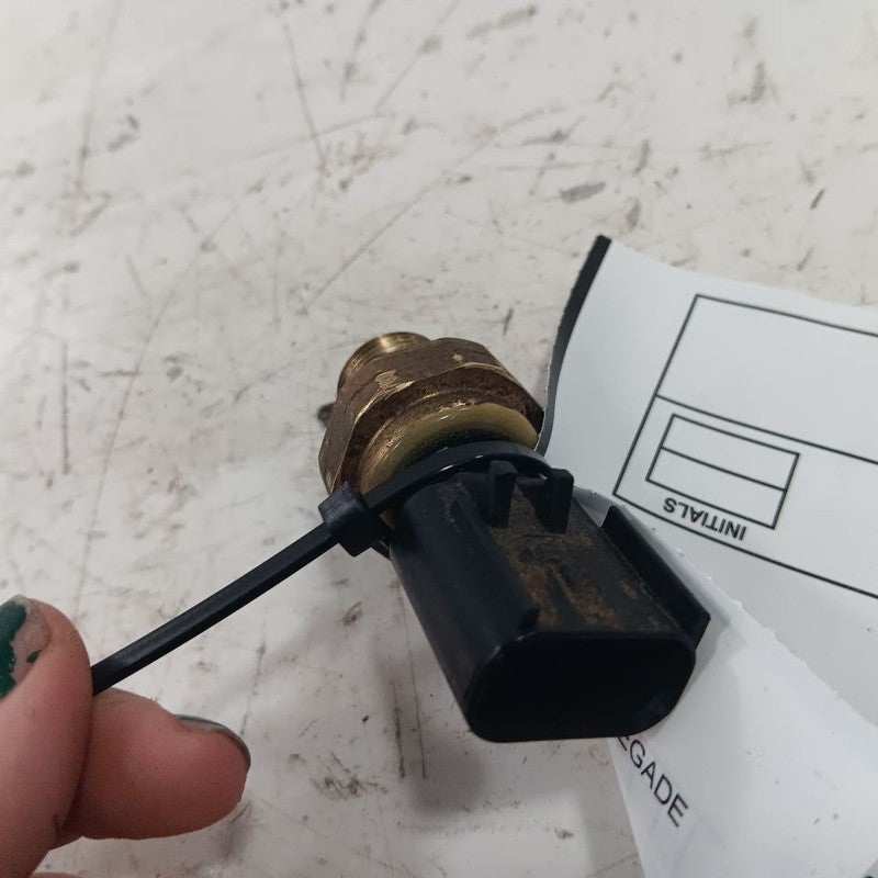 Jeep Renegade 2.4 Oil Pressure Sensor {68295557AA}  2021 2020 2019