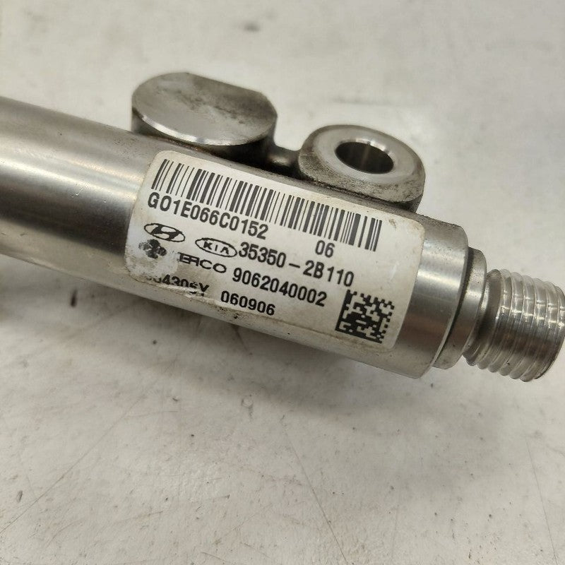 Hyundai Veloster Fuel Rail Injection Injector Mount Bar  1.6 2017 2016