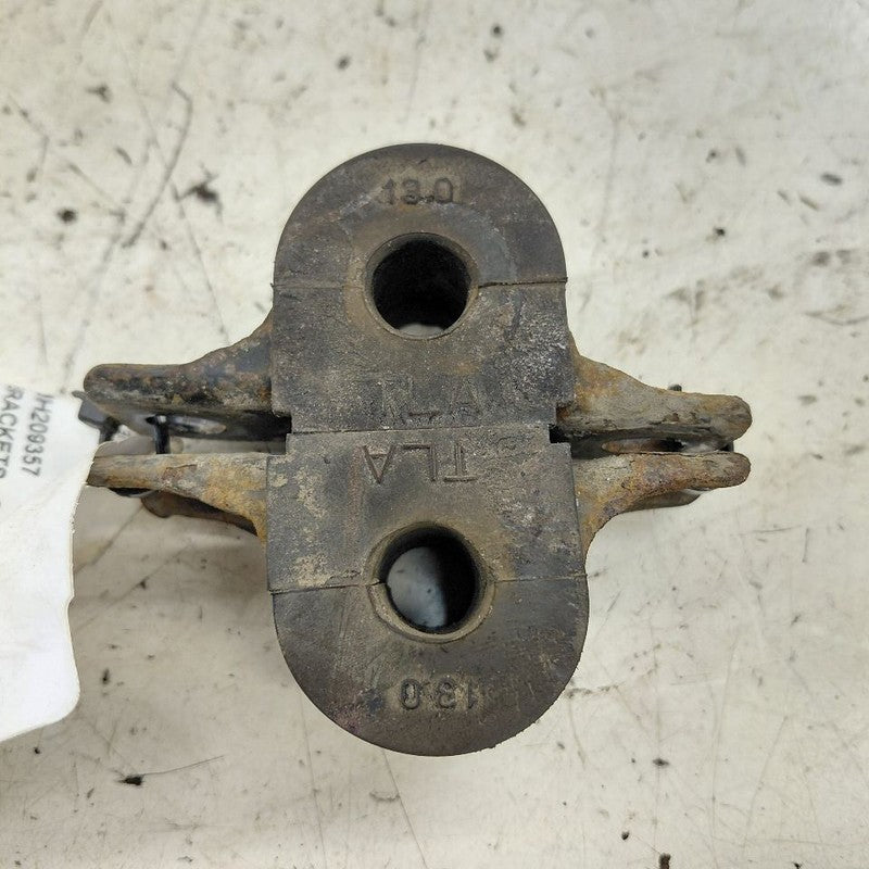 Honda CR-V Rear Sway Bar Bushing Mounting Bracket  2019 2018 2017