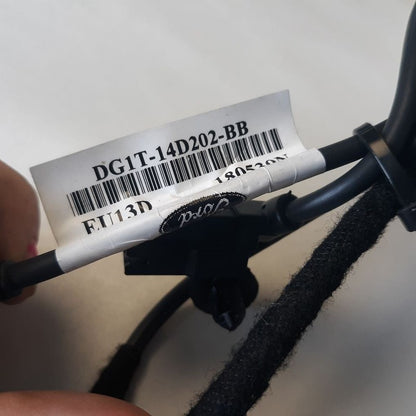 Ford Taurus Port Adapter Wire Cord {DG1T-14D202-BB} 2019 2018 2017 201