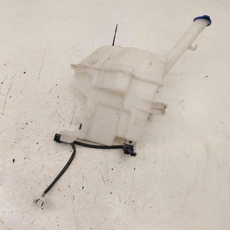 Windshield Washer Fluid Reservoir With Level Sensor 13-17 Hyundai Velo